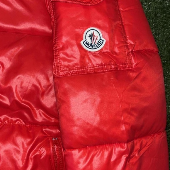 Moncler Puffer Coat
Size 5 XL
NFC Scan 
All Tags Included 
Same Day Shipping - Picture 3 of 6